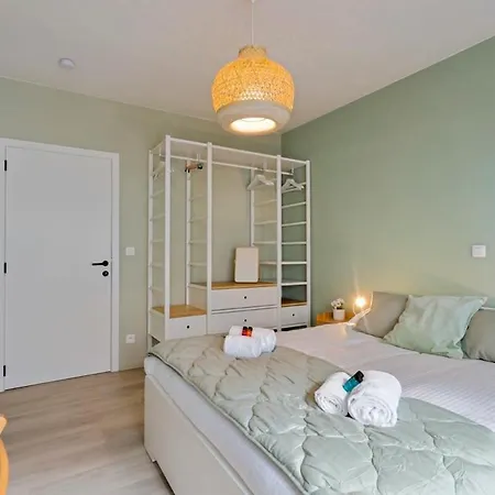 Huswell - Stylishly Refurbished With Sea View * Ostend