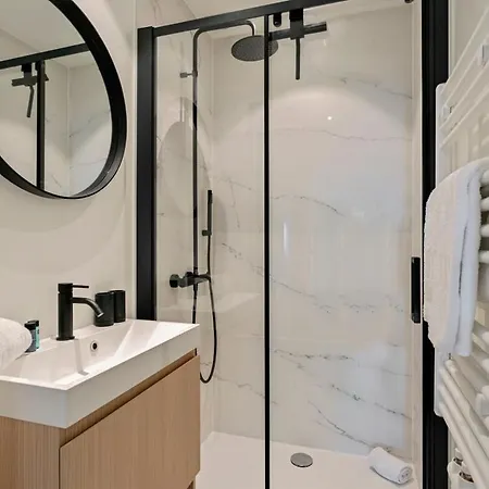 Lägenhet Huswell - Stylishly Refurbished With Sea View *